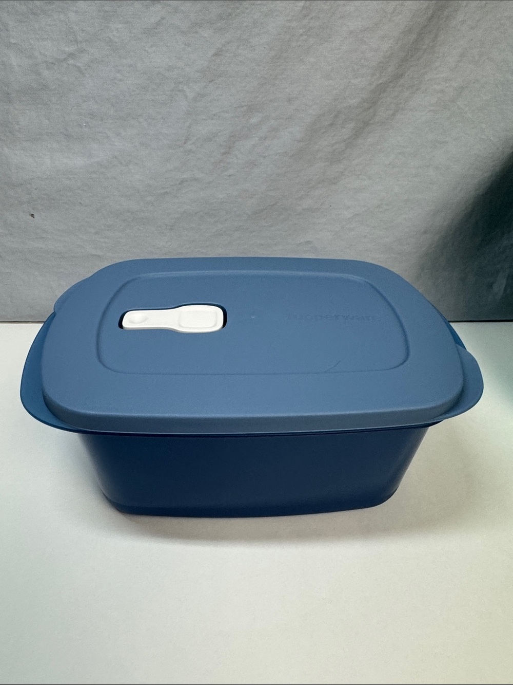 Tupperware CrystalWave Rectangular Microwave Bowl 7.25 Cup 1.7L Blue New